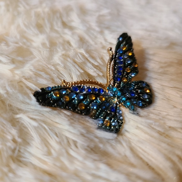 Butterfly Pin - Picture 2 of 5